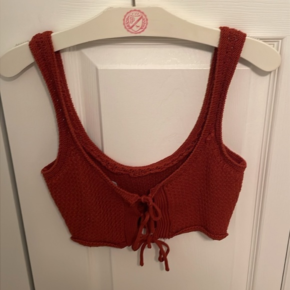 ASTR The Label Kendelle Crochet Crop Top - Picture 4 of 5